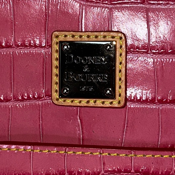 Dooney & Bourke Pink Croc-Embossed Tote Bag - Picture 4 of 12